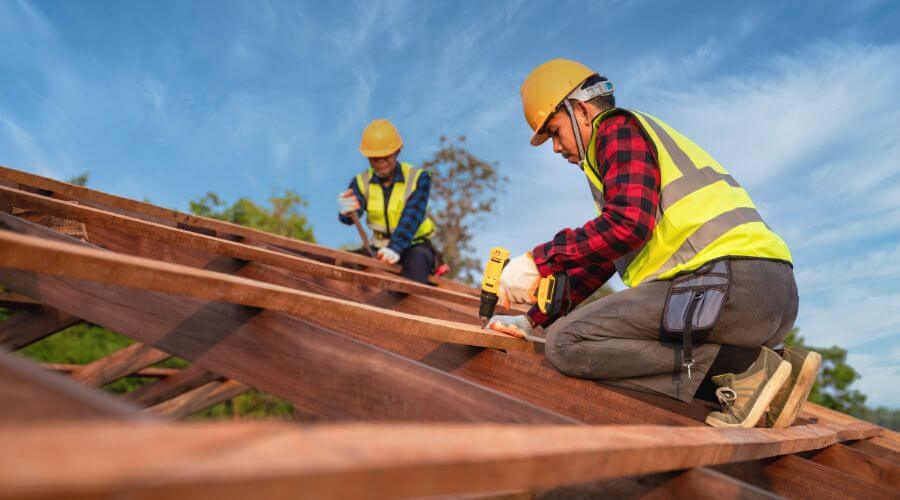 Professional gutter cleaning in Lakewood, WI